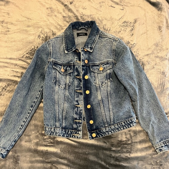 Pieces Jean Jacket size XSmall - Picture 1 of 5